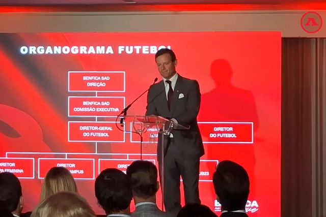 «Benfica tem num novo treinador e um bom diretor desportivo»