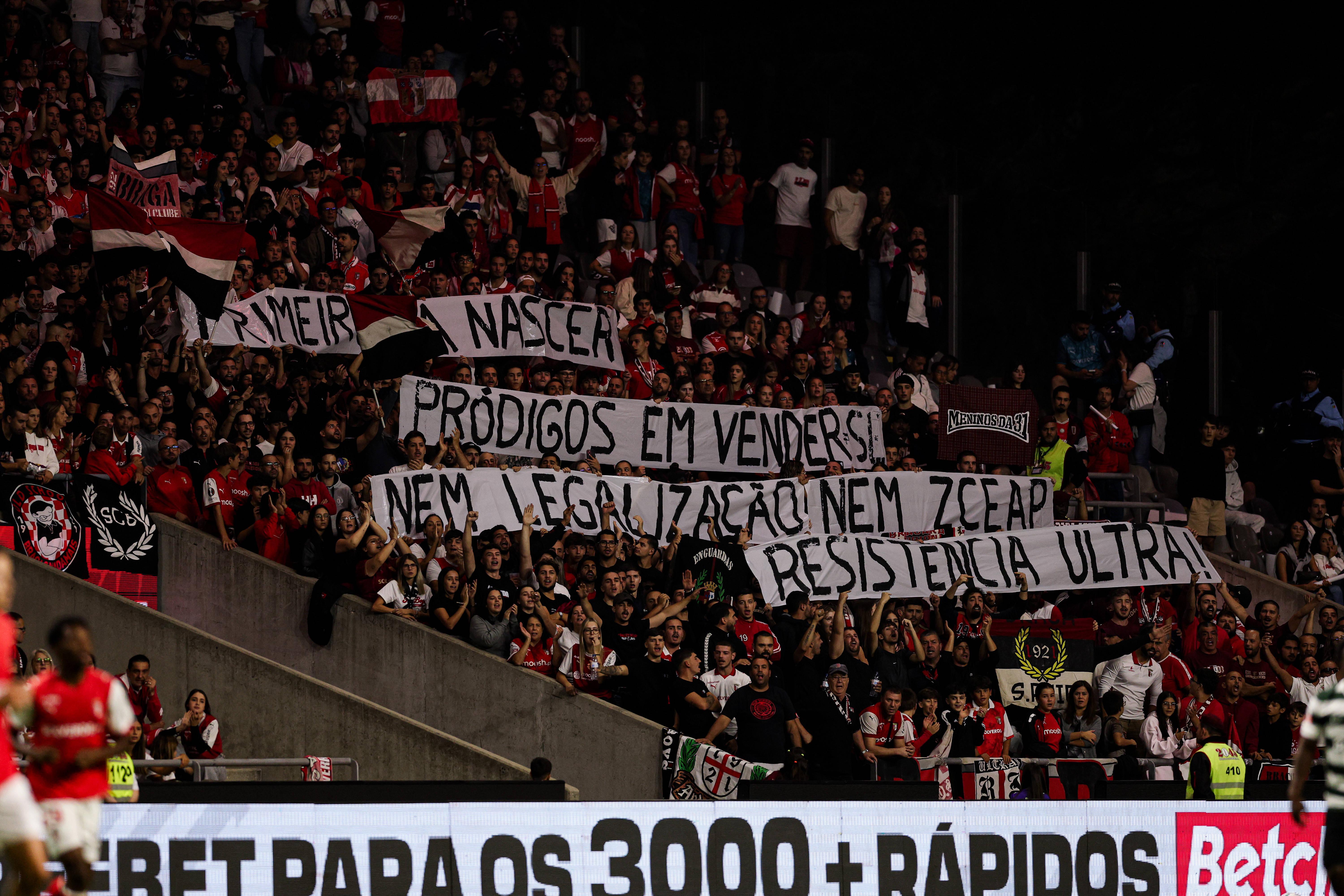 Tarja dos adeptos do SC Braga.