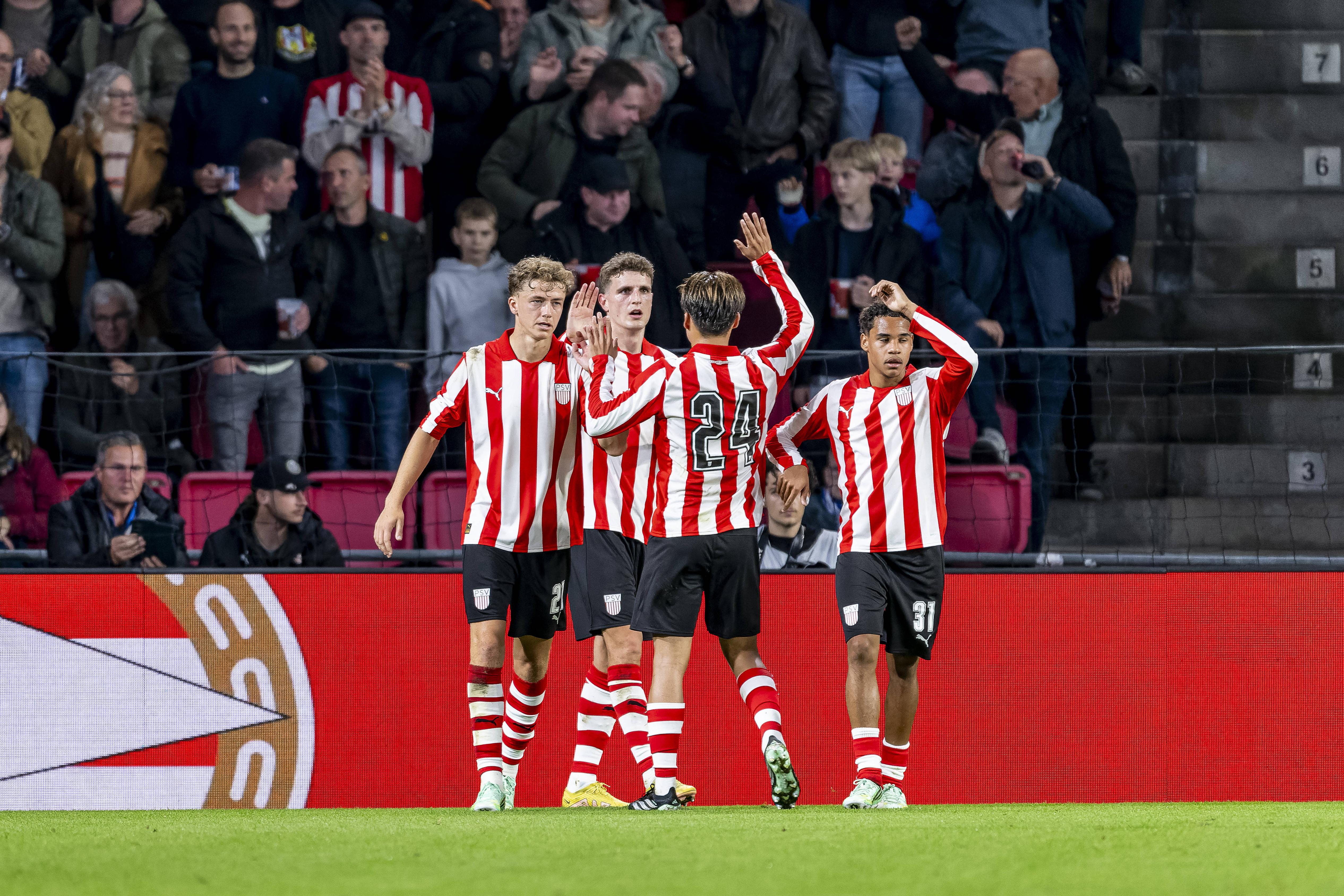 Festejos dos jogadores do PSV