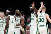 Jaylen Brown e Neemias Queta partilharam o balneário durante três épocas