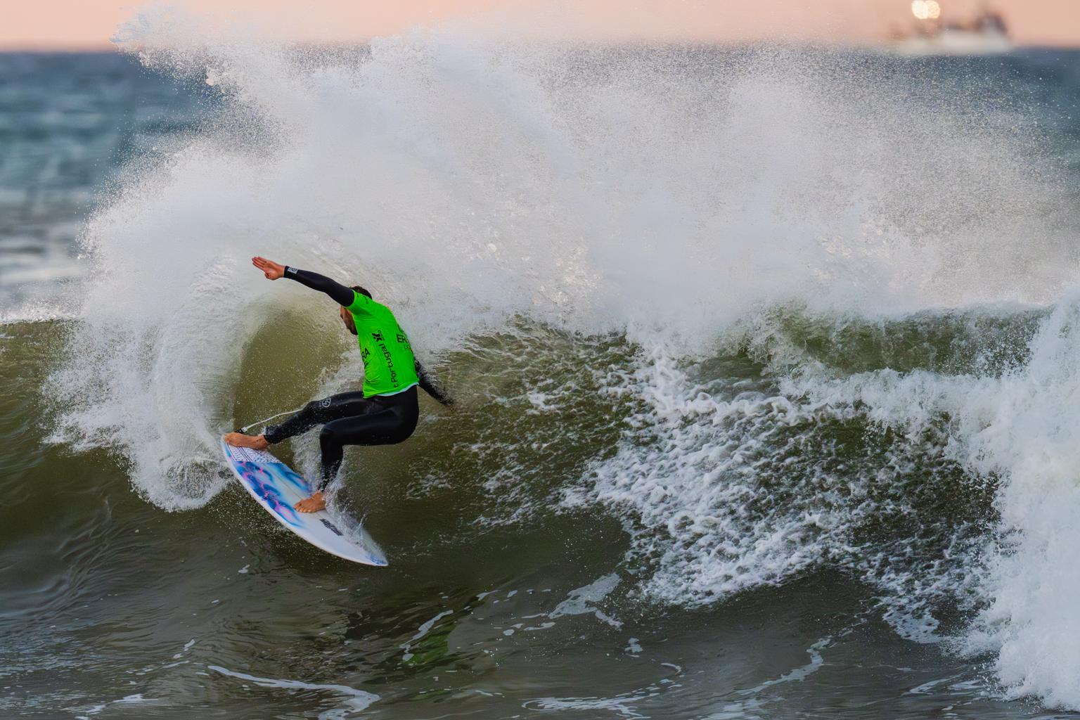 Frederico 'Kikas' Morais segue em frente no Ericeira Pro (foto Pedro Mestre)