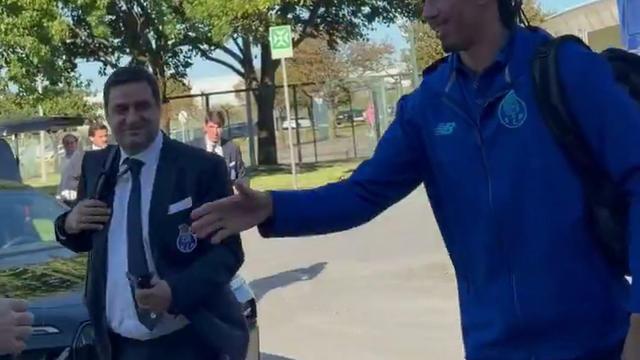 Villas-Boas recebeu os jogadores no Aeroporto Francisco Sá Carneiro
