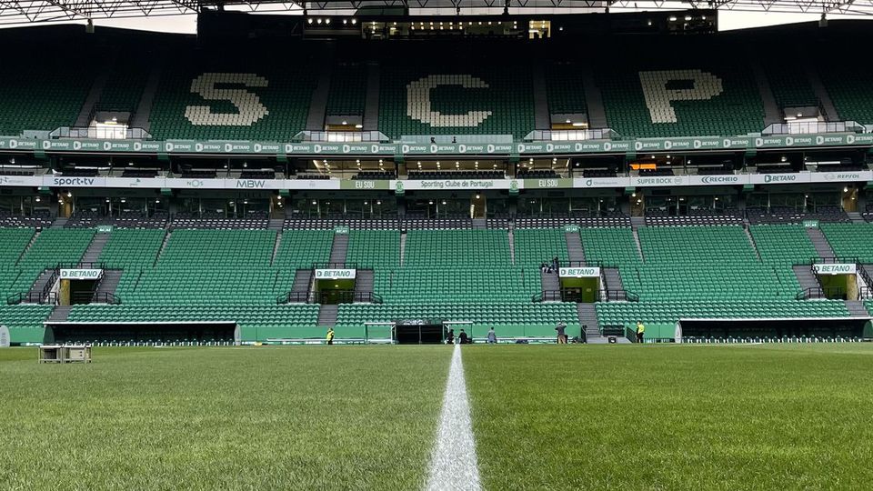 Sporting coloca à venda bilhetes para a receção ao Estoril