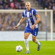 Pepe e Diogo Gonçalves na equipa da semana da Champions League