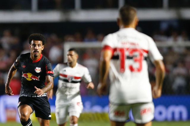 Bragantino cai na visita ao São Paulo com golo de ex-Estoril