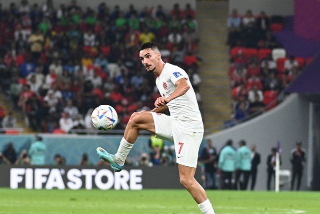 Canadá: Stephen Eustáquio e Steven Vitória convocados para a seleção