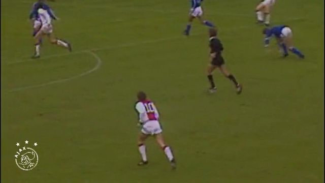 Van Basten inventou a bicicleta perfeita há 37 anos