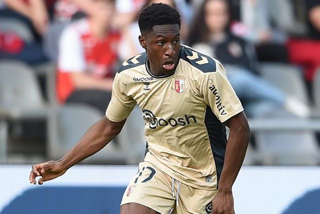 Joe Mendes chamado aos sub-21 da Suécia