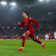 VÍDEO: Darwin dá vantagem ao Liverpool em Anfield