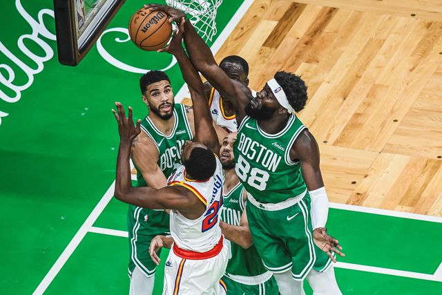 Neemias elogiado: «Provavelmente ninguém na equipa consegue fazer coisas que ele faz»