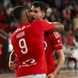 Benfica sofre, persiste e chega ao pleno de vitórias