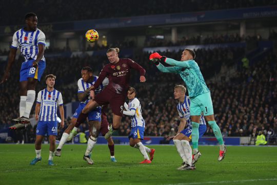 Brighton dá a volta e o Manchester City perde pela quarta vez seguida