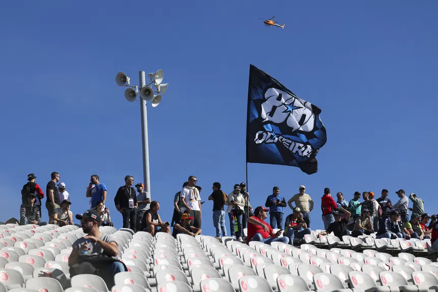 Portimão ao rubro! Oliveira em despedida