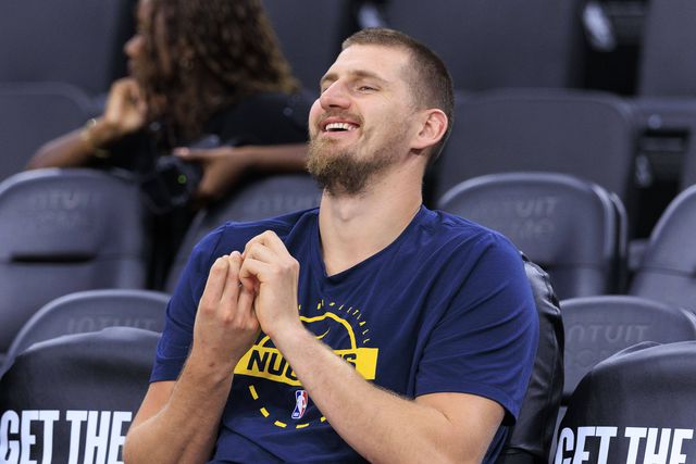 Mais uma noite no 'escritório' de Nikola Jokic
