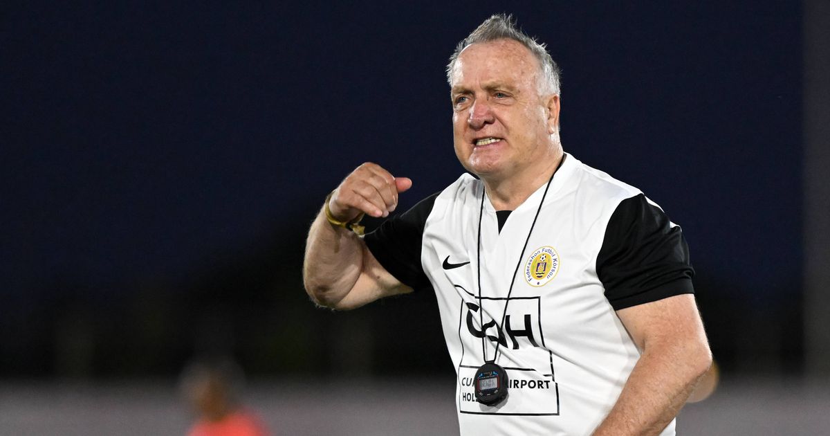 Curaçau fecha a porta ao regresso de Advocaat para o Mundial