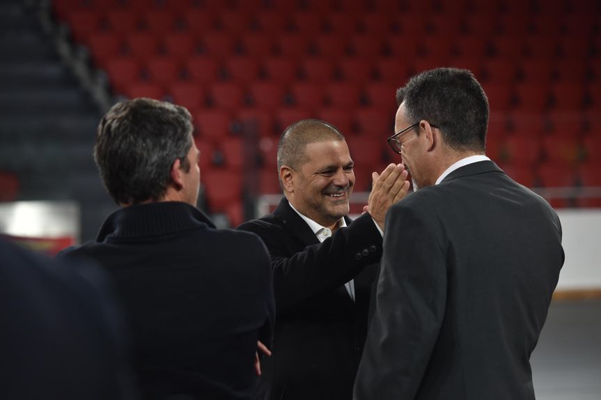Cristóvão Carvalho, candidato derrotado na primeira volta, marcou presença na cerimónia de tomada de posse de Rui Costa - Foto: Miguel Nunes