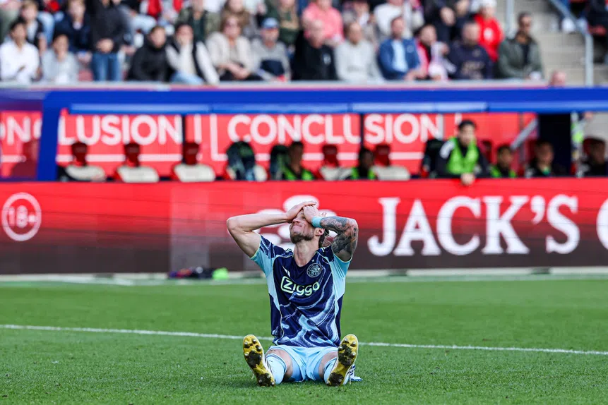 Ajax em queda! Benfica espreita