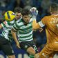 Maxi Araújo também participou no lance do primeiro golo do Sporting, da autoria de Pedro Gonçalves (Foto Eduardo Costa/LUSA)