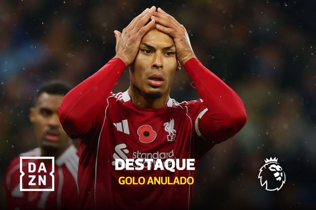 Fora de jogo polémico anulou golo do Liverpool