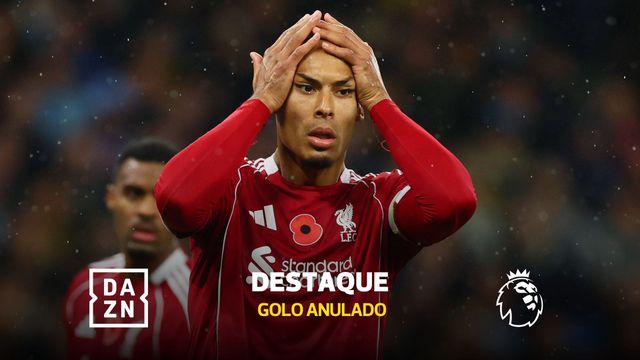 Fora de jogo polémico anulou golo do Liverpool