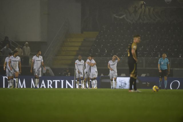 Em jogo de coração quente venceu a cabeça mais fria: crónica do V. Guimarães-Sporting