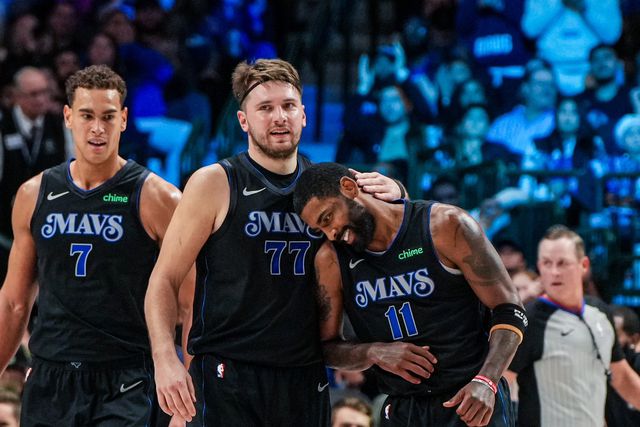 NBA: Lesão preocupante de Irving em nova noite histórica para ‘Wemby’ (vídeo)