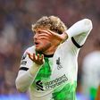 Harvey Elliot deu 3 pontos ao Liverpool e festejou assim (vídeo)