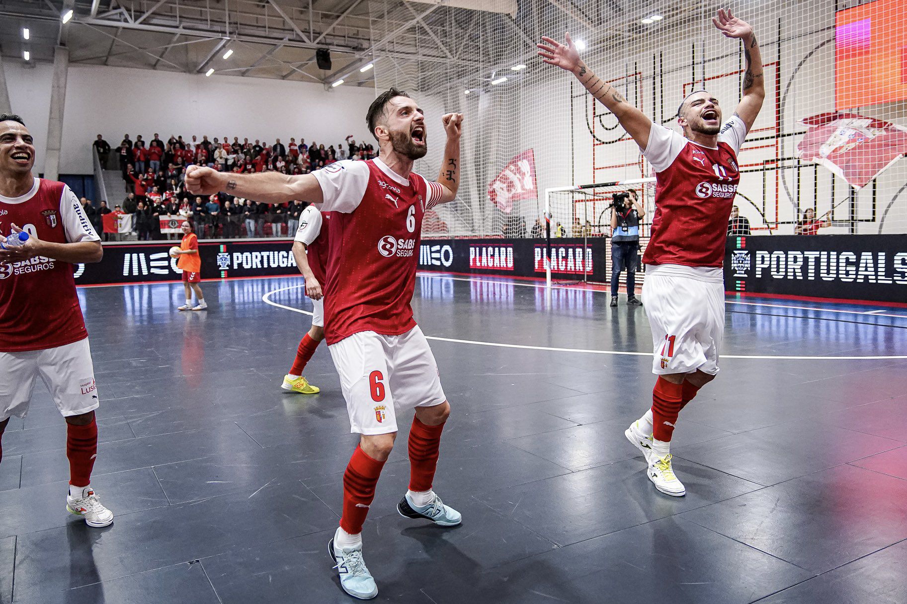 Hoje joga-se o Jogo 4 da final do Nacional de Futsal e Sporting pode ser  campeão na Luz - Futsal - SAPO Desporto