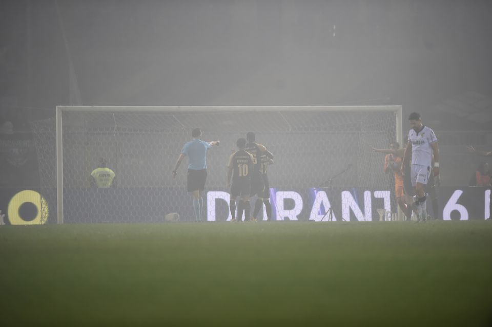 Penálti de Adán dá empate ao V. Guimarães frente ao Sporting (vídeo)