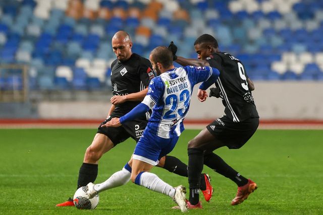 Liga 3: Académica mete a quarta e acelera para a liderança à condição