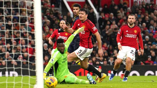 Bournemouth goleia o Manchester United em Old Trafford e Bruno Fernandes falha jogo em Anfield