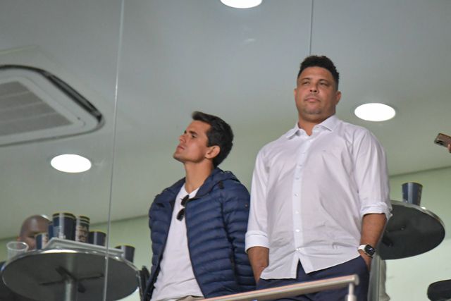 Ronaldo faz ‘mea culpa’ no Cruzeiro e promete época «mais audaciosa»