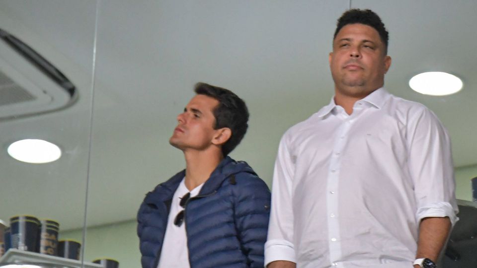 Ronaldo faz ‘mea culpa’ no Cruzeiro e promete época «mais audaciosa»