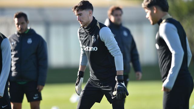 «Contratar um guarda-redes não será a prioridade do Sporting»