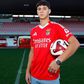 Benfica segura promessa para extremo
