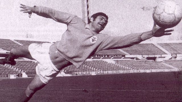 Zé Gato: «Tive o privilégio de jogar na Luz com 120 mil pessoas»