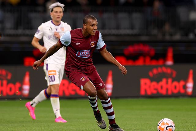 Depois de jogar em Inglaterra, esquerdino representou os brasileiros do Criciúma