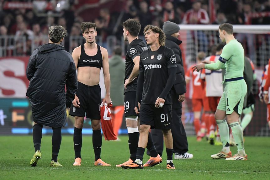 Mangas entrou aos 66 minutos para o lugar de Alisson