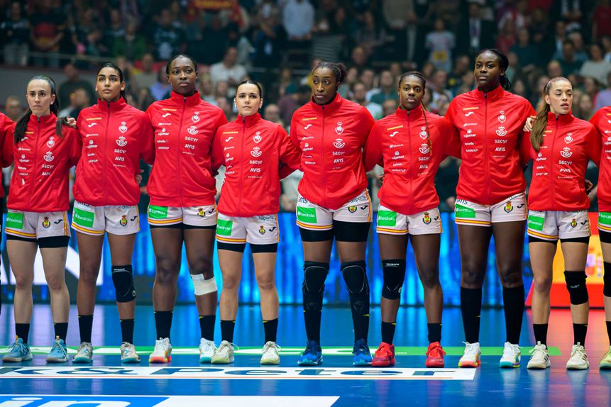 Seleção espanhola alvo de insultos racistas no Mundial de andebol feminino. IMAGO