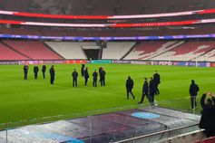 Nápoles fez reconhecimento ao relvado da Luz