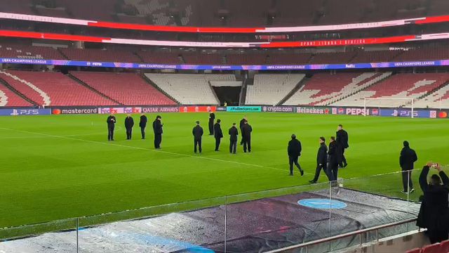 Nápoles fez reconhecimento ao relvado da Luz