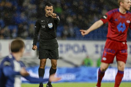 Rohit Saggi, árbitro norueguês