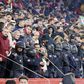 UEFA e FIFA punem mau comportamento dos adeptos nos estádios — Foto: IMAGO