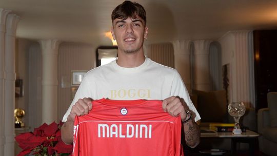 Mercado (oficial): Daniel Madini emprestado a emblema da Serie A