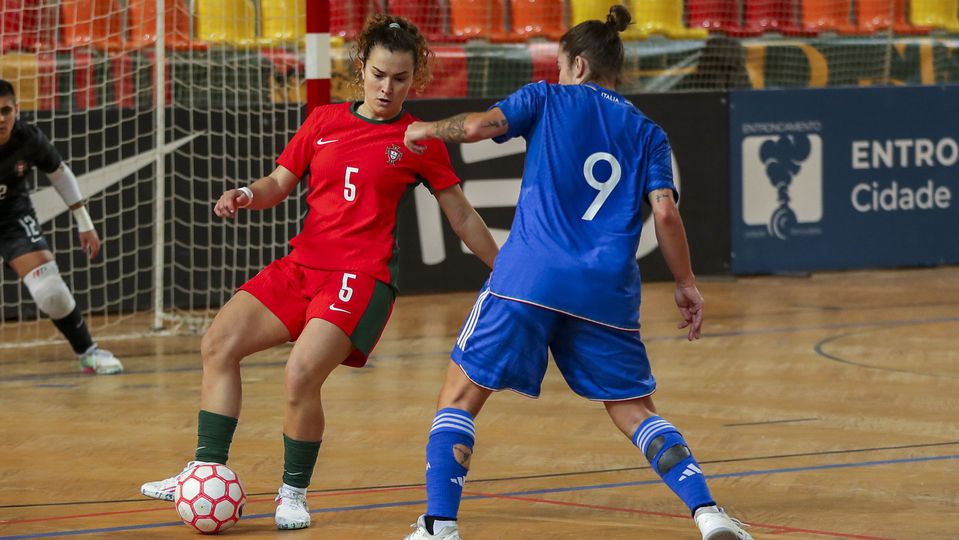 Seleção feminina de Portugal empata novamente com Itália