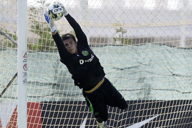 Mercado Sporting: Diego Calai emprestado ao Feirense