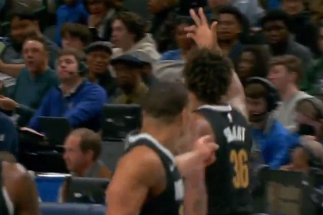 Vídeo: Smart faz triplo com dedo deslocado