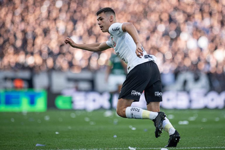 Mercado: PSG não garante compra de Moscardo ao Corinthians