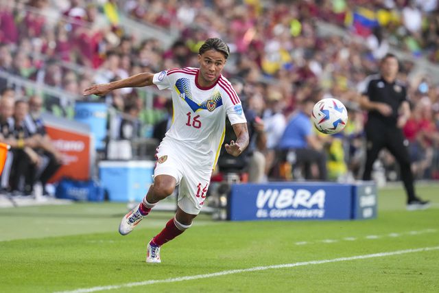 Mercado: Segovia (Casa Pia) prestes a ser colega de Messi