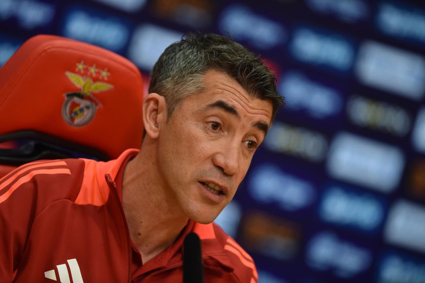 Bruno Lage na conferência de imprensa do Benfica